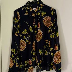 CAbi 3250 Daisy Chiffon Sheer blouse. Blue floral size M